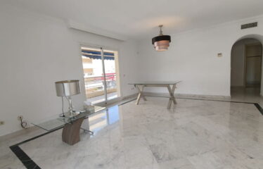 Apartamento Planta Media en Puerto Banús, Costa del Sol