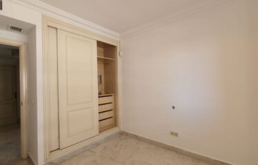 Apartamento Planta Media en Puerto Banús, Costa del Sol