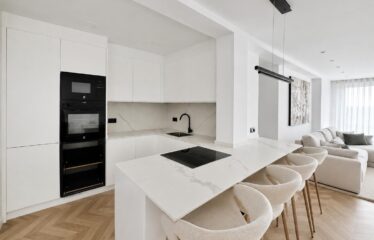 Apartamento en Venta en Marbella Centro, Ricardo Soriano, Paseo marítimo. | 3 Dormitorios, 3 Baños | 650.000 €