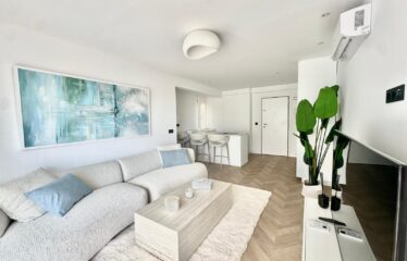 Ático de 2 Dormitorios a Estrenar en Marbella Centro | Terraza de 58 m² Orientación Oeste