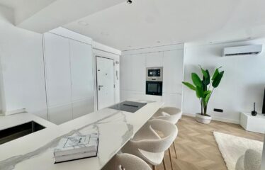 Ático de 2 Dormitorios a Estrenar en Marbella Centro | Terraza de 58 m² Orientación Oeste