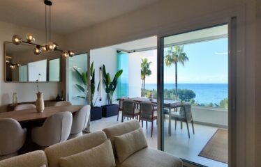 Lujoso Apartamento de 4 Dormitorios en Rio Real, con vistas al mar.
