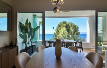 Lujoso Apartamento de 4 Dormitorios en Rio Real, con vistas al mar.